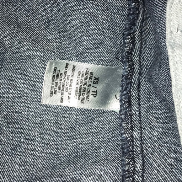 🌈3/$25 Aeropostale Jean Jacket Size XS - Picture 2 of 3